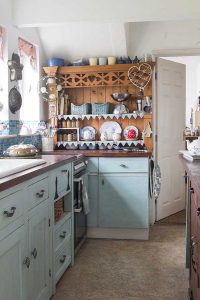 Textile artist Corinne Young's kitchen. Photo by Colin Poole for HomeStyle Magazine (June 2016).
