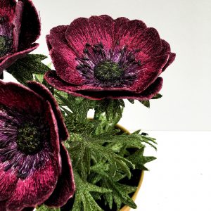 Anemone 'Bordeaux' (Detail)